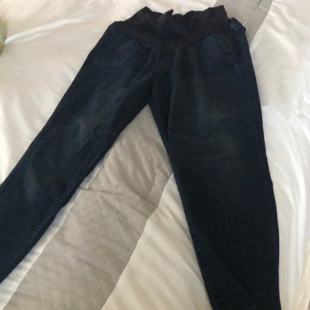 Maternity capris - Picture 2 of 3